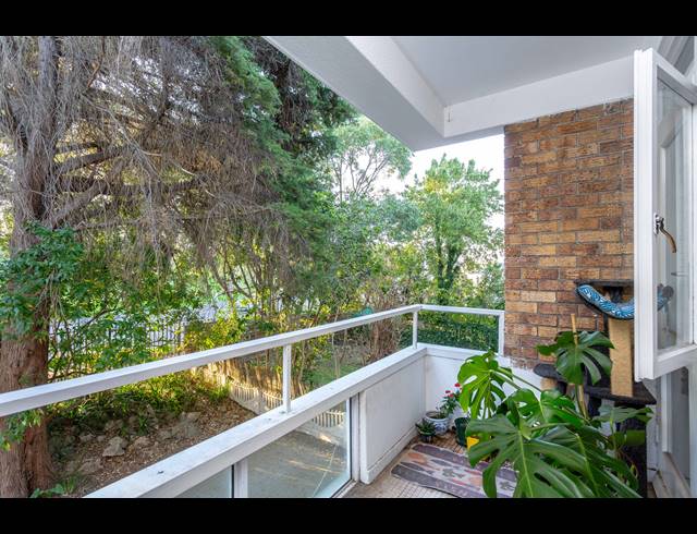3 BEDROOM APARTMENT FOR SALE IN WYNBERG UPPER